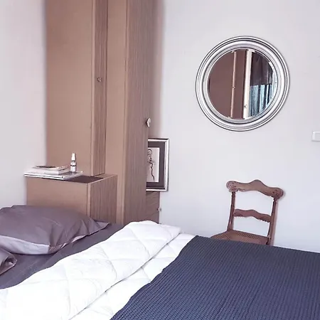 Le 122 Aux Batignolles Apartment